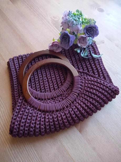 Háčkovaná kabelka - kruhy,