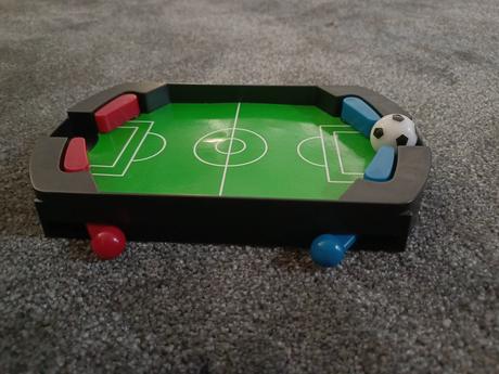 Maly stolovy futbal, 