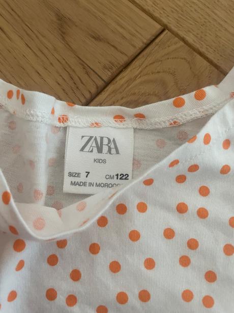 Bodkovane tricko, zara,122