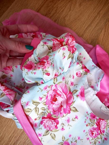 Spoločenské šaty pre dievčatká, 98