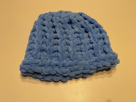 Handmade čiapka z puffy vlny, 