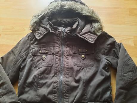 Dámska zimná bunda s kapucňou, m