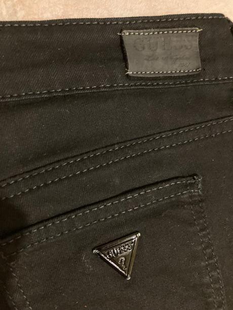 Nové guess rifle, guess,m