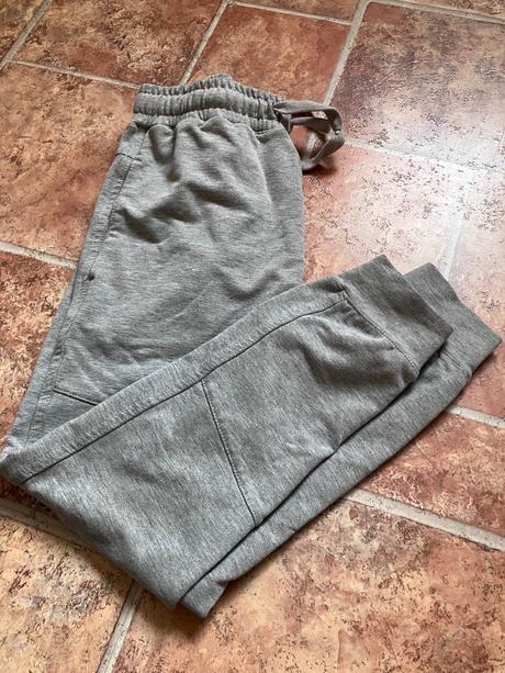 Teplaky, pompdelux,128