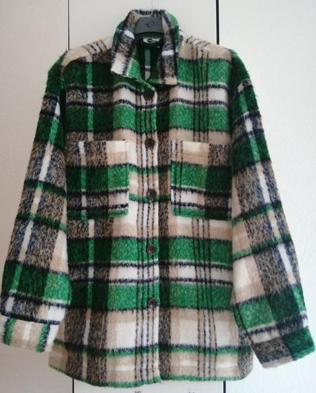 Pekná prechodná bunda, takko,38