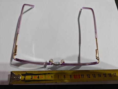 Rám na okuliare pre slecnu, 