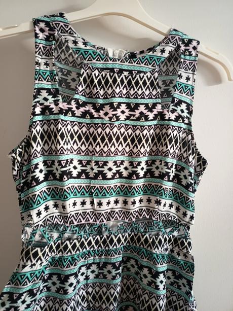 Letné šaty a priestrihmi, h&m,m
