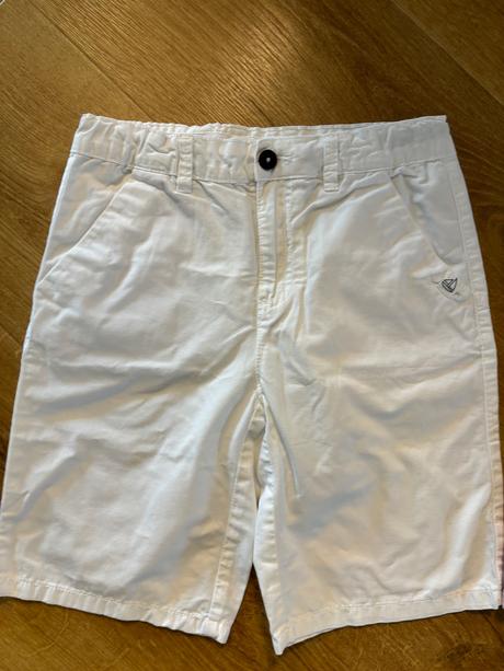 Športovo elegantne chino kratasy biele, reserved,140