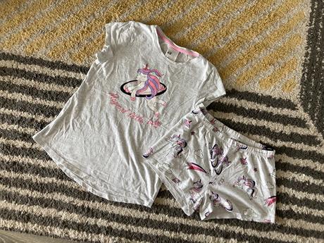 Jednorožcové letné pyžamo 134/140, h&m,134