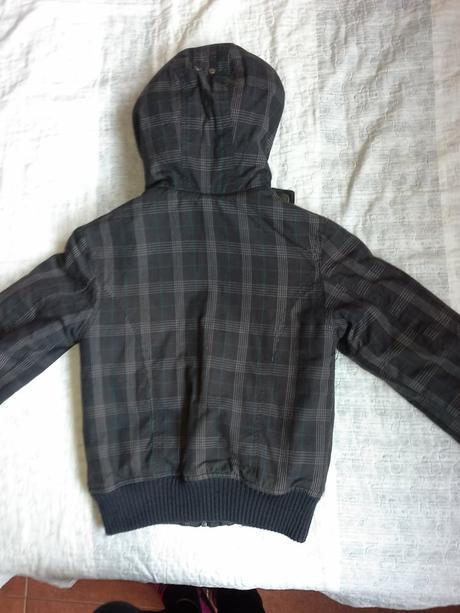 Bundička s kapucou, nkd,128