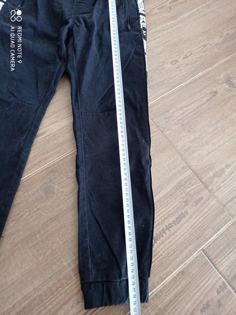 Nohavice č.140, 140