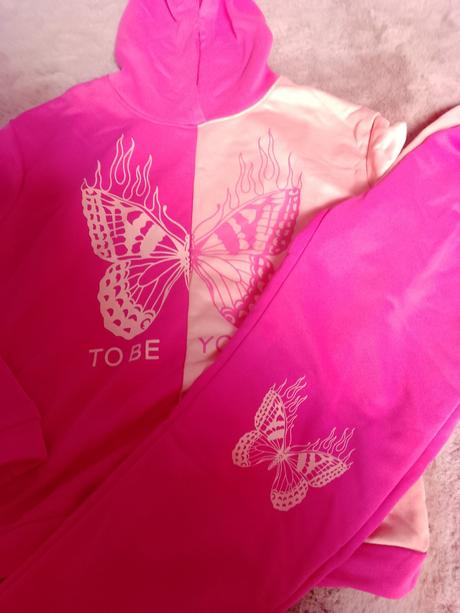 Tepláková súprava, 164