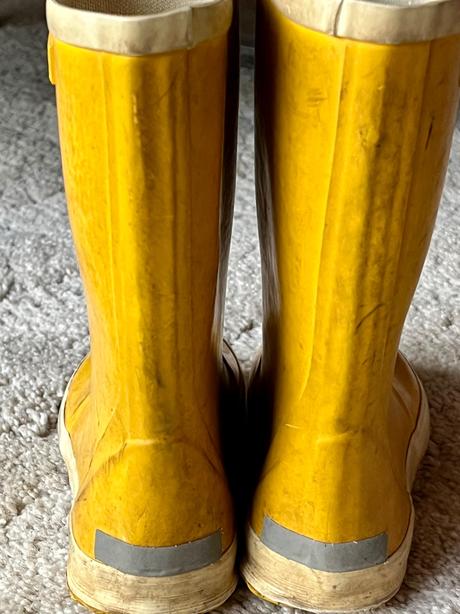 Zlte gumaky, bergstein,28