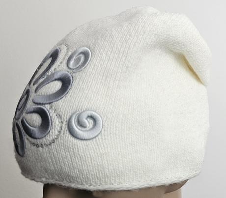 Čiapka s výšivkou, 