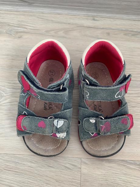 Sandalky, protetika,21