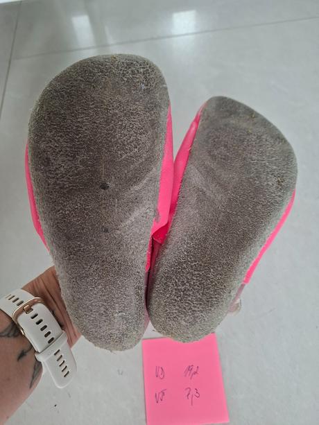 Barefoot papucky, 31
