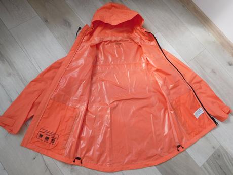 Bunda letná nepremokavá vhodná na šport,-l., l