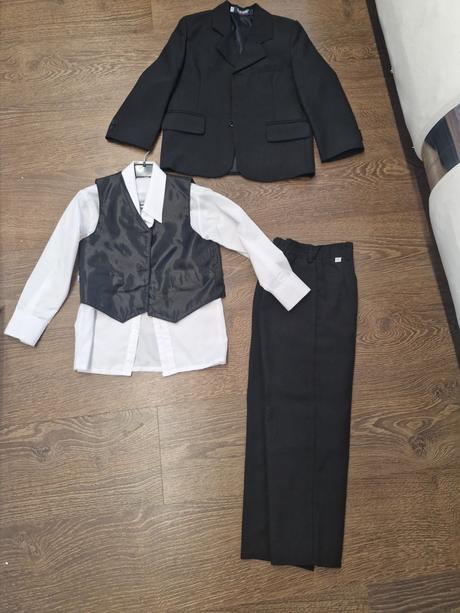 Oblek komplet, 116