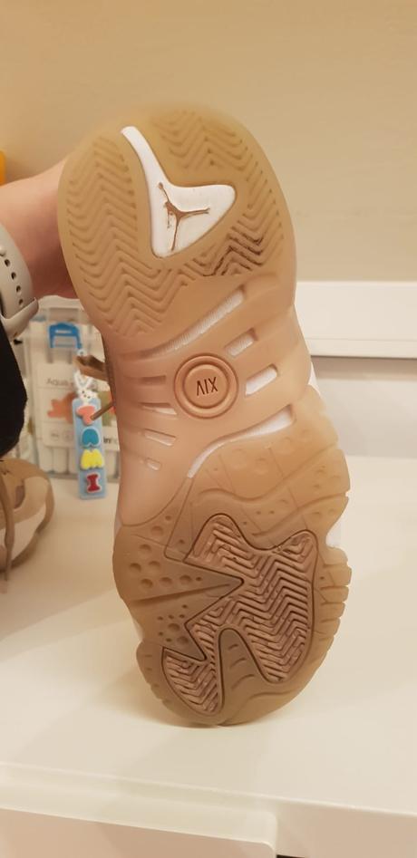 Tenisky jordan, air jordan,39