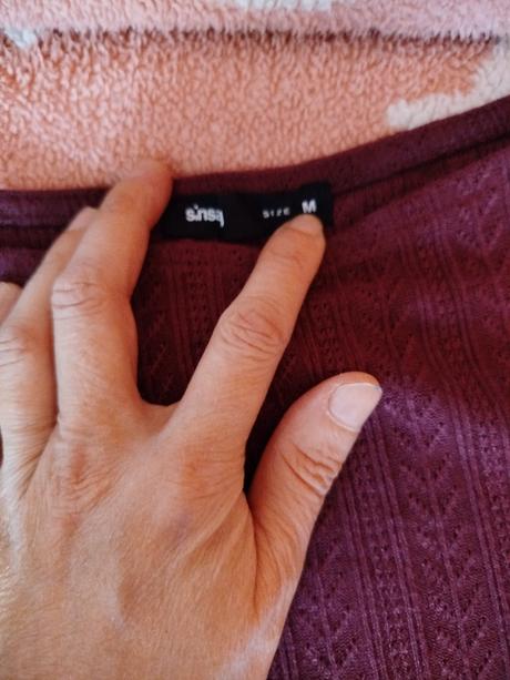 Predám krásny nový pulovrik č. m, m