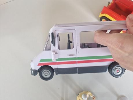 Autobus požiarnik sam, 