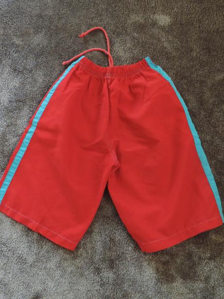 Plavkové nohavice, 122