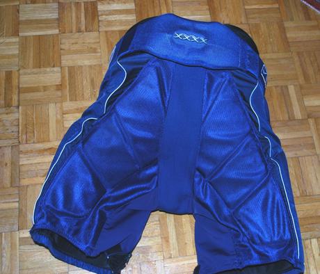 Hokejová výbava - veľkosť xl, 