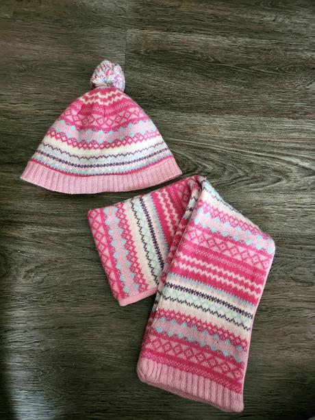 Vlneny set-ciapka a sal, tu,116