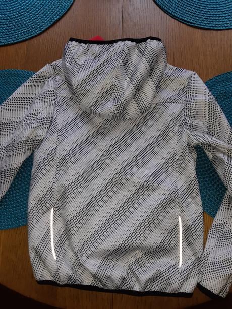 Softselova bunda, 122