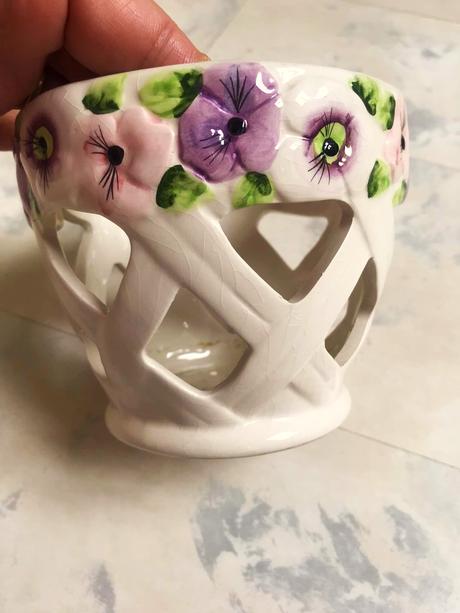 Starožitný kvetináč, 