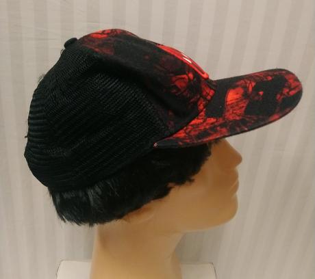 Deadpool červeno čierna šiltovka č. 613, marvel, marvel