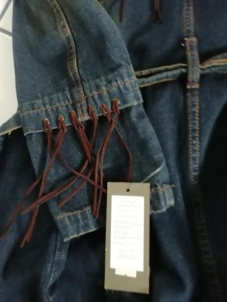 Riflovy kabát so strapcami, 40