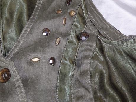 Kvalitný letný khaki komplet, 42