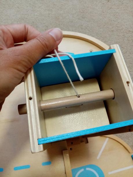 Drevená parkovacia garáž s výťahom, 