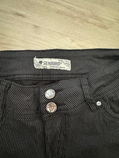 Dámske nohavice, 26