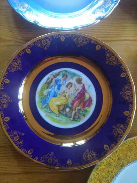 Retro porcelanové taniere  tri gracie 5ks, 