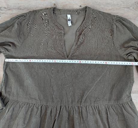 Kordové tmavozelené šaty, 42