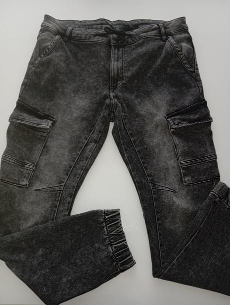 Teplákové rifle, 54