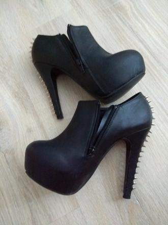 Kotnicky s ostanami, 37