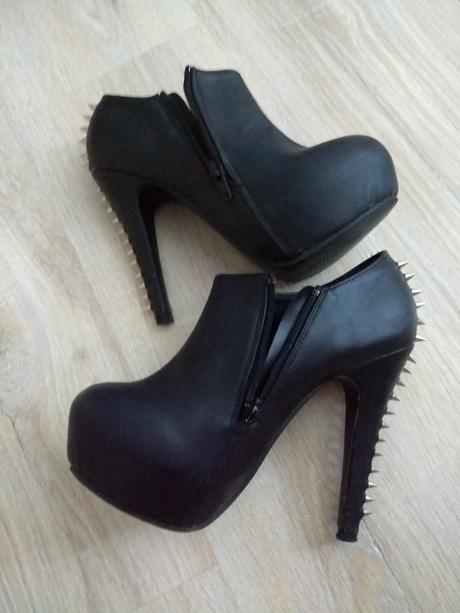 Kotnicky s ostanami, 37