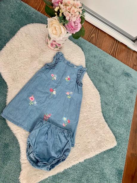 Ľahké riflove šaty, 92