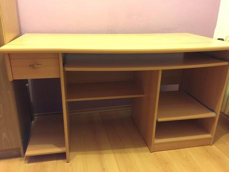 Veľký písací stolík, 
