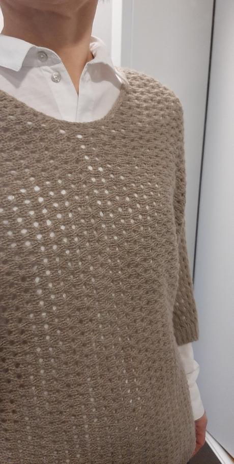 Hnedý pulóver/pončo, s