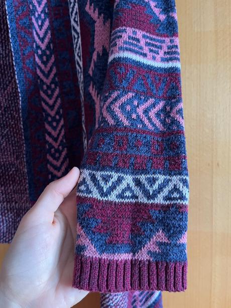 Sveter so vzorom, xs