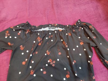 Blúzka s lodičkovym výstrihom v.44/46, 44
