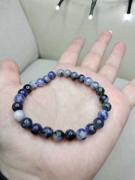 Handmade náramok zo sodalitu, 