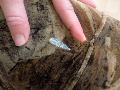 Taburetka s úložným priestorom, 