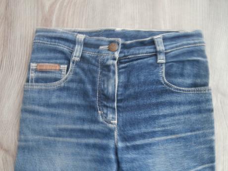 Trištvrťáky okolo domu, 146