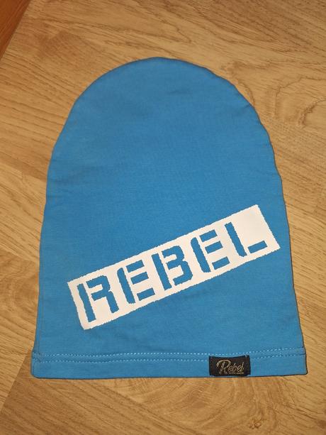 Ciapka rebel, rebel,l