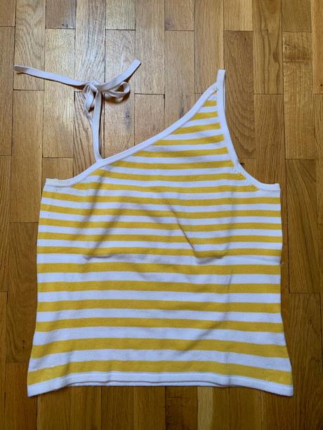 Žlté svetrove tielko, kenvelo,158